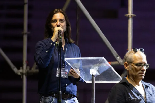 El Sonafilm VII culmina con un concierto apoteósico dedicado a las bandas sonoras de los años 80 132 concierto 80 y accion del sonafilm 7 en ondara en 2025 129