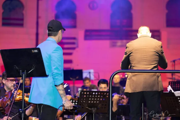 El Sonafilm VII culmina con un concierto apoteósico dedicado a las bandas sonoras de los años 80 150 concierto 80 y accion del sonafilm 7 en ondara en 2025 147