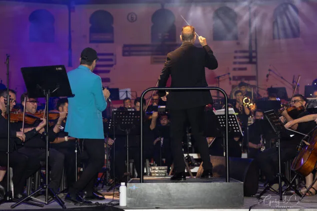 El Sonafilm VII culmina con un concierto apoteósico dedicado a las bandas sonoras de los años 80 208 concierto 80 y accion del sonafilm 7 en ondara en 2025 205