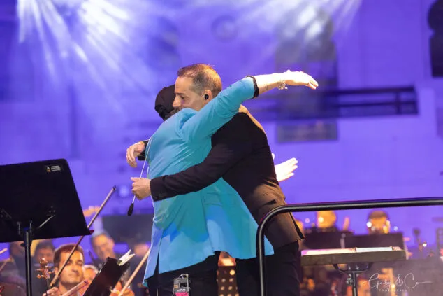 El Sonafilm VII culmina con un concierto apoteósico dedicado a las bandas sonoras de los años 80 215 concierto 80 y accion del sonafilm 7 en ondara en 2025 212