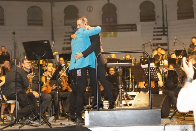 El Sonafilm VII culmina con un concierto apoteósico dedicado a las bandas sonoras de los años 80 221 concierto 80 y accion del sonafilm 7 en ondara en 2025 218