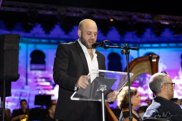El Sonafilm VII culmina con un concierto apoteósico dedicado a las bandas sonoras de los años 80 25 concierto 80 y accion del sonafilm 7 en ondara en 2025 22