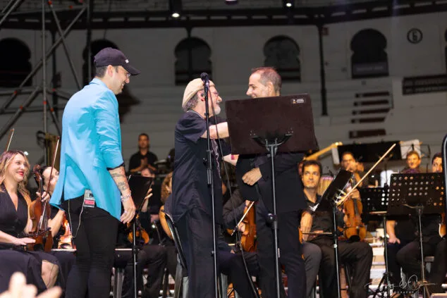 El Sonafilm VII culmina con un concierto apoteósico dedicado a las bandas sonoras de los años 80 228 concierto 80 y accion del sonafilm 7 en ondara en 2025 225