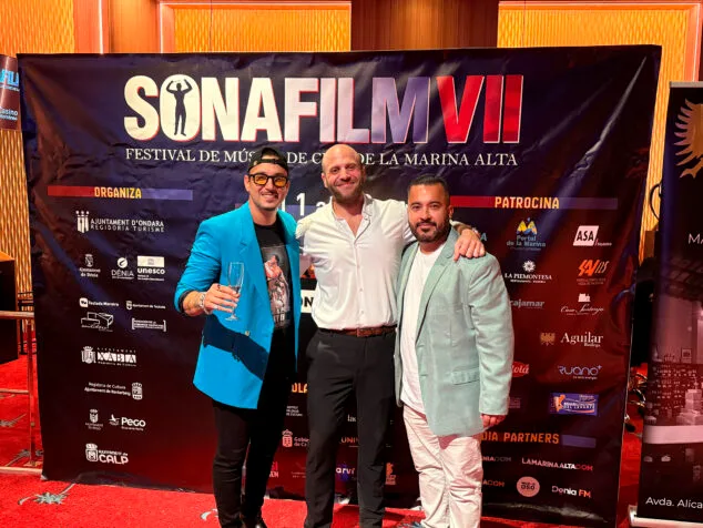 El Sonafilm VII culmina con un concierto apoteósico dedicado a las bandas sonoras de los años 80 266 concierto 80 y accion del sonafilm 7 en ondara en 2025 263