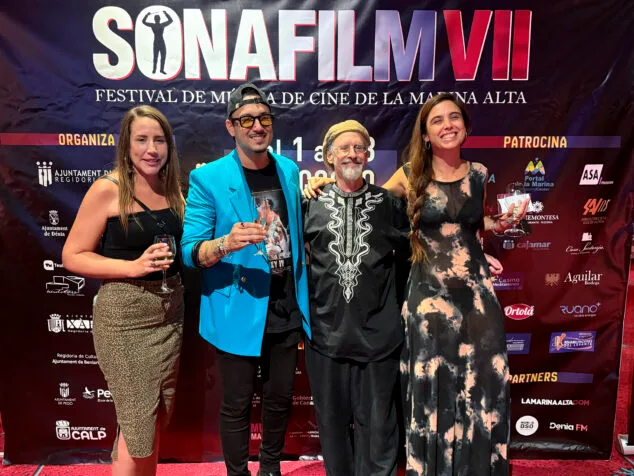 El Sonafilm VII culmina con un concierto apoteósico dedicado a las bandas sonoras de los años 80 276 concierto 80 y accion del sonafilm 7 en ondara en 2025 273