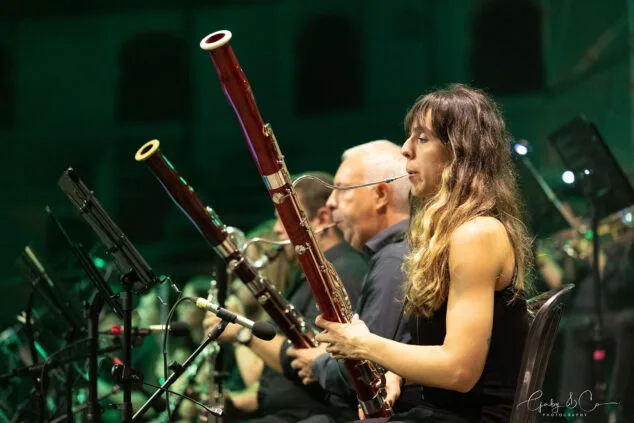 El Sonafilm VII culmina con un concierto apoteósico dedicado a las bandas sonoras de los años 80 49 concierto 80 y accion del sonafilm 7 en ondara en 2025 46