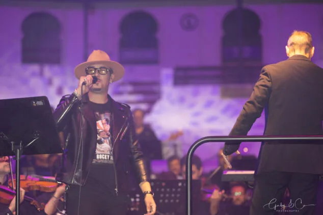 El Sonafilm VII culmina con un concierto apoteósico dedicado a las bandas sonoras de los años 80 68 concierto 80 y accion del sonafilm 7 en ondara en 2025 65