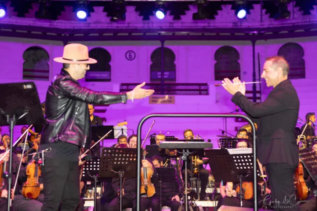 El Sonafilm VII culmina con un concierto apoteósico dedicado a las bandas sonoras de los años 80 78 concierto 80 y accion del sonafilm 7 en ondara en 2025 75