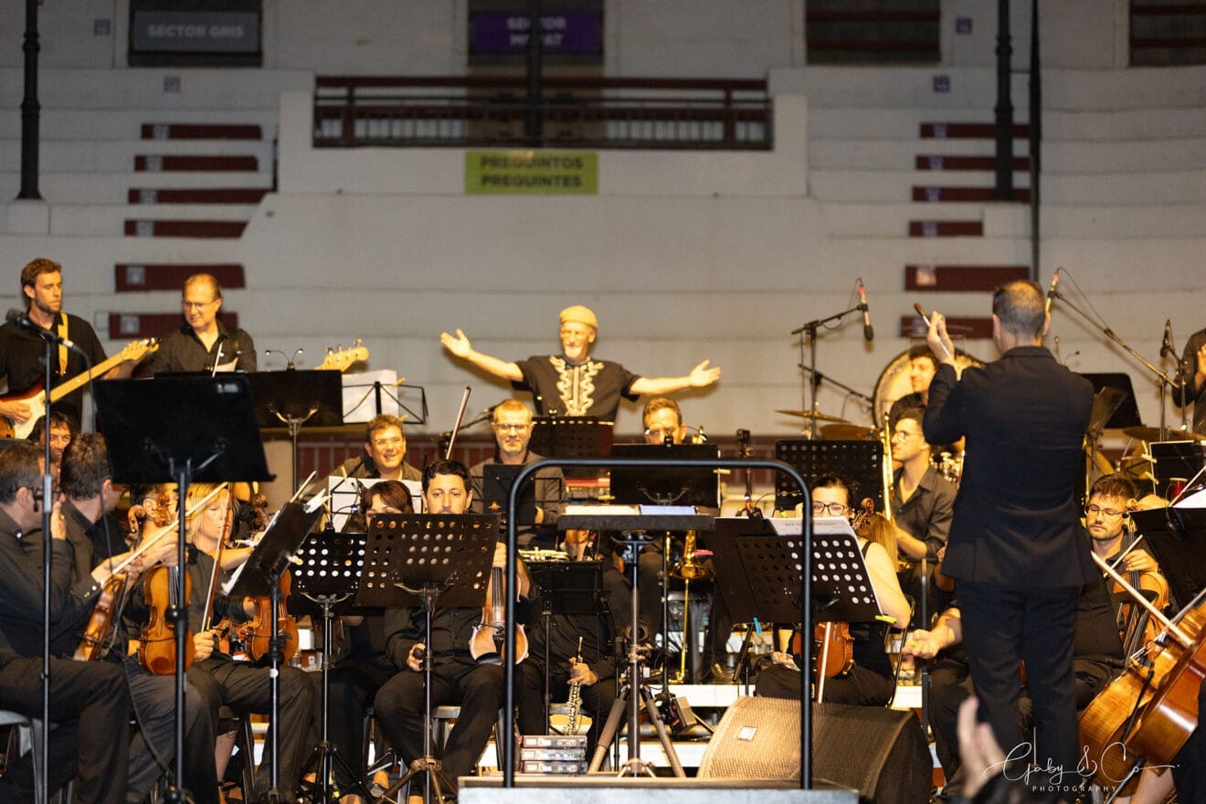 Concierto '¡80 y acción!' del Sonafilm 7 en Ondara en 2025 98