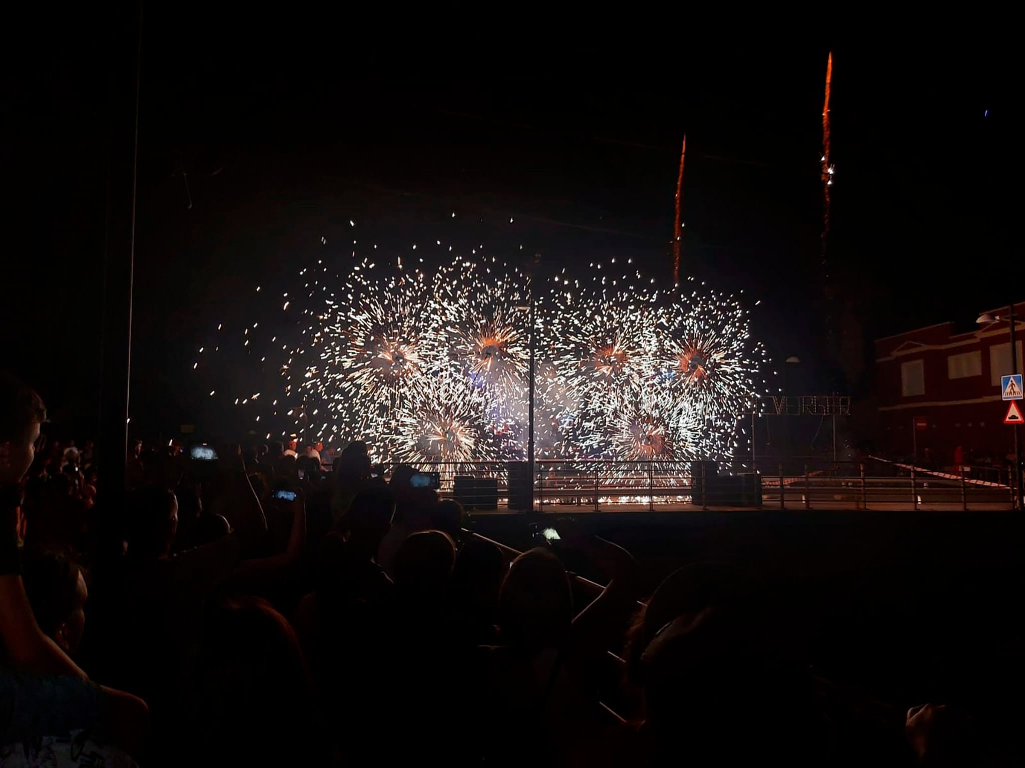 correfoc en el verger sobre el riu girona en 2022 archivo