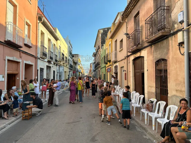 El Verger se rinde al esplendor de las filaes en la entrada de Moros y Cristianos 2025 4 desfile de moros y cristianos del verger 2025 01