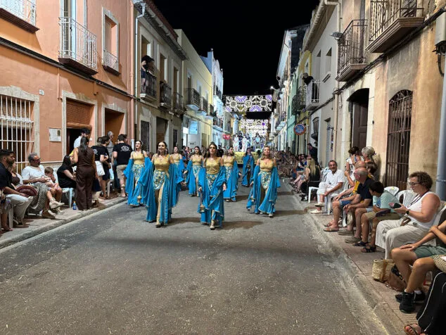 El Verger se rinde al esplendor de las filaes en la entrada de Moros y Cristianos 2025 148 desfile de moros y cristianos del verger 2025 147