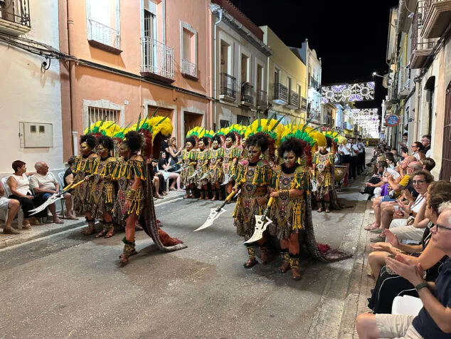 El Verger se rinde al esplendor de las filaes en la entrada de Moros y Cristianos 2025 167 desfile de moros y cristianos del verger 2025 167