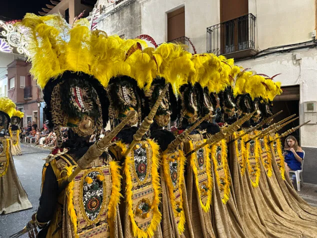 El Verger se rinde al esplendor de las filaes en la entrada de Moros y Cristianos 2025 176 desfile de moros y cristianos del verger 2025 176