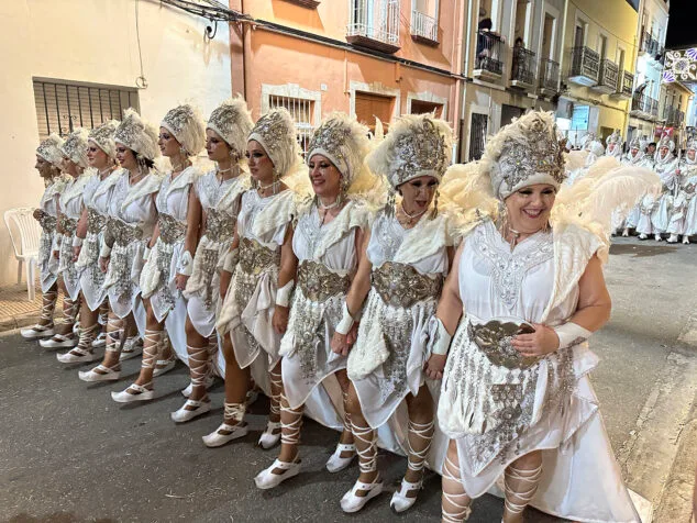 El Verger se rinde al esplendor de las filaes en la entrada de Moros y Cristianos 2025 204 desfile de moros y cristianos del verger 2025 204