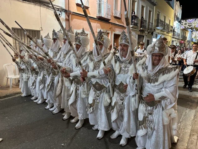 El Verger se rinde al esplendor de las filaes en la entrada de Moros y Cristianos 2025 209 desfile de moros y cristianos del verger 2025 209