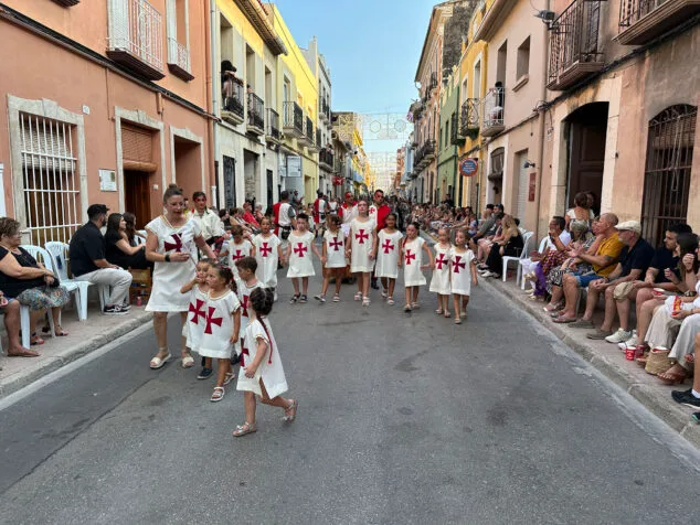 El Verger se rinde al esplendor de las filaes en la entrada de Moros y Cristianos 2025 25 desfile de moros y cristianos del verger 2025 22