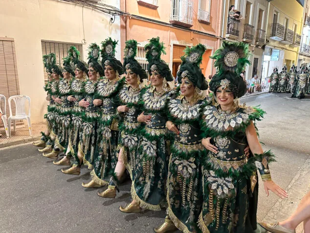El Verger se rinde al esplendor de las filaes en la entrada de Moros y Cristianos 2025 234 desfile de moros y cristianos del verger 2025 234