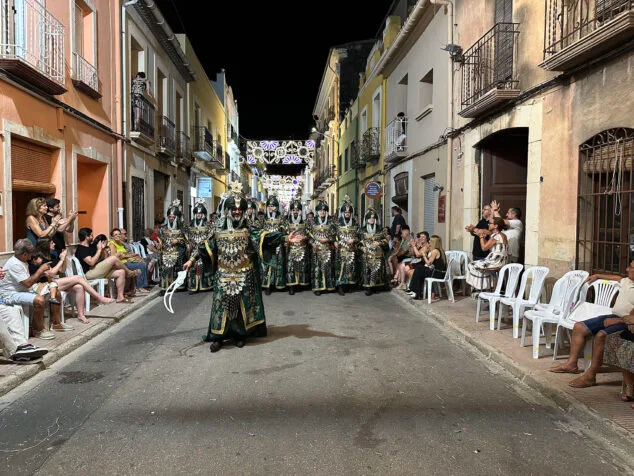 El Verger se rinde al esplendor de las filaes en la entrada de Moros y Cristianos 2025 235 desfile de moros y cristianos del verger 2025 235