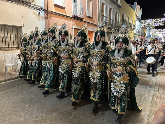 El Verger se rinde al esplendor de las filaes en la entrada de Moros y Cristianos 2025 237 desfile de moros y cristianos del verger 2025 237