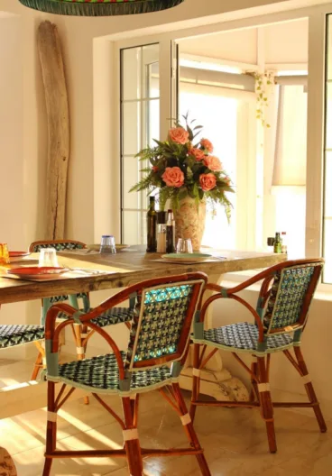 Espacio ideal para cenas y eventos privados en Dénia. Foto de @izria