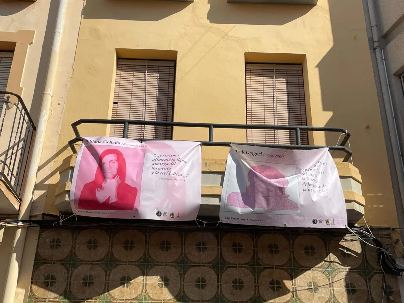 Exposición 'Elles- constel·lació poètica' en Benitatxell 10