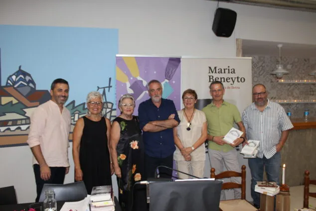 Benitatxell triunfa con el I Festival 'Literatura a la fresca' 3 Imagen: Festival Literatura a la fresca en Benitatxell