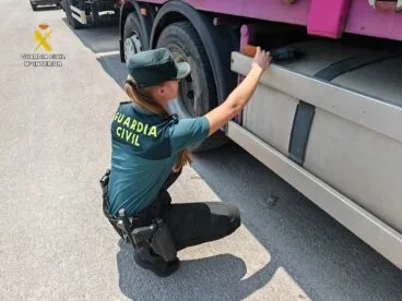 investigado por robar gasoil de un camion en un poligono industrial de pego