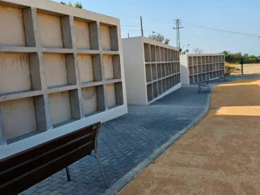Nuevos nichos del cementerio de Calp
