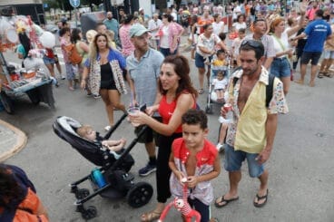 Parade der Quintades de Beniarbeig im Jahr 2025 25