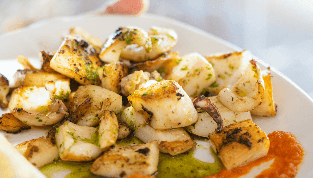 Sepia fresca de la bahía en Cova del Mero