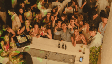 Tardes de cócteles, amigos y buena música en Montgo Di Bongo