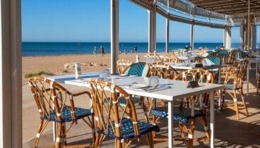 Terraza de Cova del Mero con vistas panorámicas al Mediterráneo