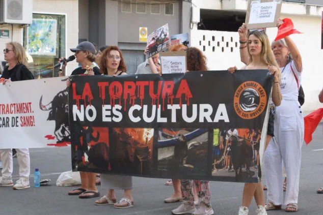 ultima manifestacion antitaurina en ondara en junio 2025