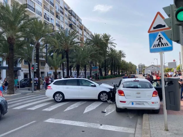 Imagen: Accidente de tráfico en el puerto de Dénia (archivo)