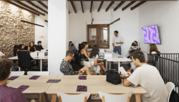 So wurde der Start von Punt Estudi an einem Tag voller Inspiration erlebt.