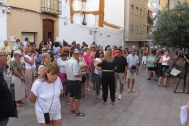 Calp rinde homenaje a las niñas fallecidas 07