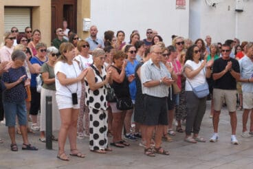 Calp rinde homenaje a las niñas fallecidas 11