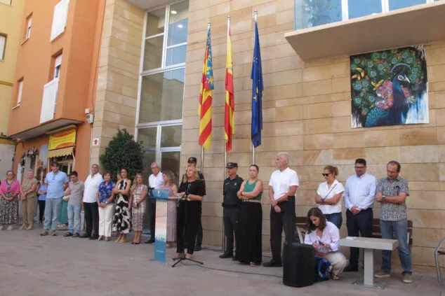 calp rinde homenaje a las ninas fallecidas 26