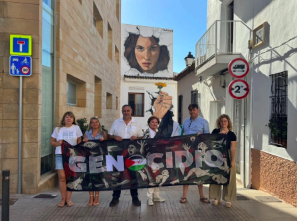 Convocan en Calp una concentración para exigir el fin de la violencia en Gaza 5 calp se moviliza en solidaridad con el pueblo palestino en gaza