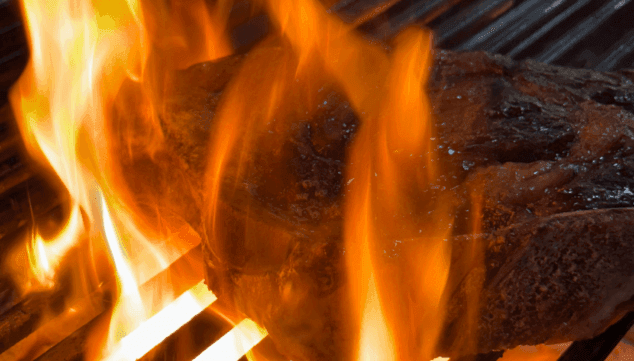 chuleta de vaca madurada en su punto perfecto