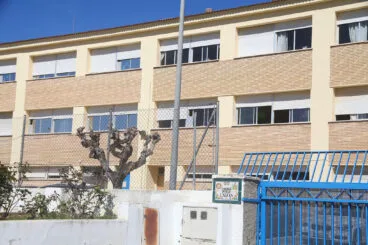 Pedreguer convoca las ayudas económicas para estudios superiores y gastos escolares 8 colegio publico l alfas de pedreguer archivo