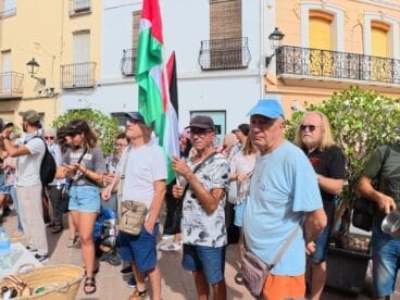 Konzentration – Cacerolazo in Orba für Gaza und Palästina (3)
