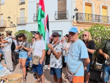 Concentración – cacerolada en Orba por Gaza y Palestina (3)