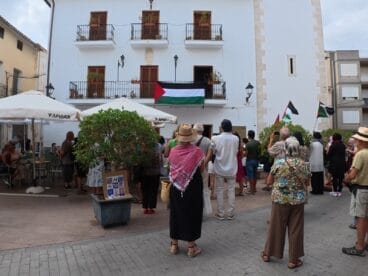 Topfschlagen-Demonstration in Orba für Gaza und Palästina