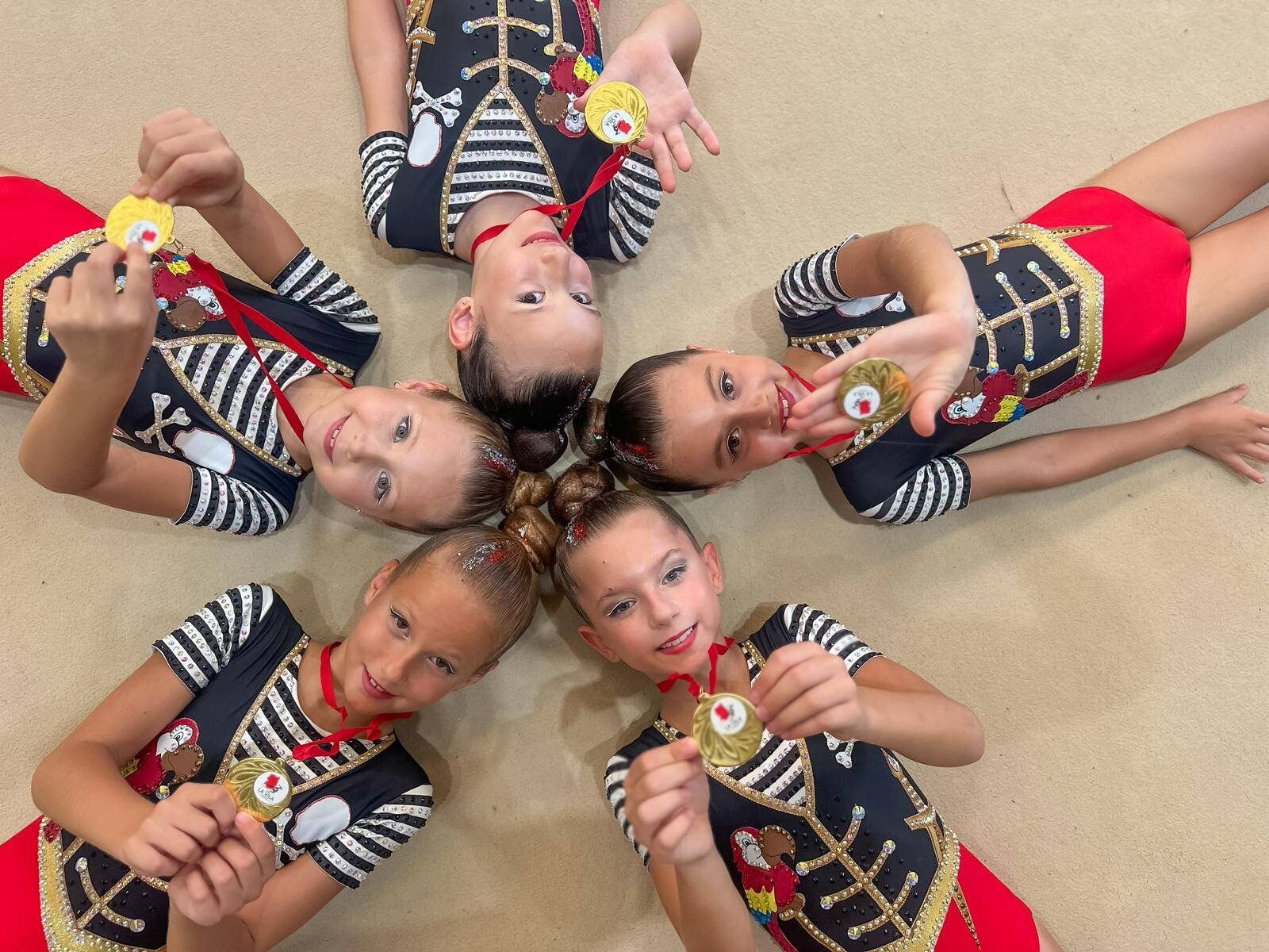 Los gimnastas del Club Gimnasia Calpe inician temporada con primeros puestos 7 gimnastas de calp en la competicion de villajoyosa 5 rotated