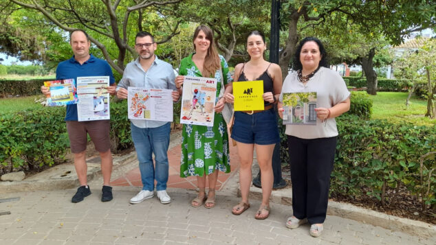 Els Poblets lanza la tercera edición de 'Persianes amb Art' y crea su nueva marca de turismo cultural 2 Imagen: Presentación de la tercera edición de 'Persianes amb Art' en Els Poblets