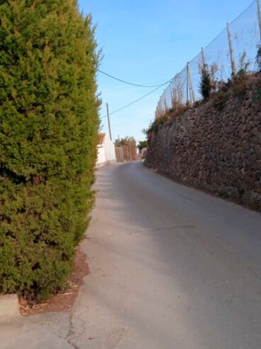 Engstelle der Straße Abiar Alta in Teulada