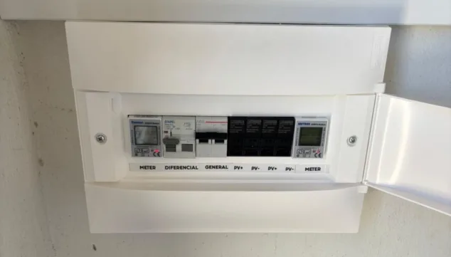 sistema fotovoltaico que permite la independencia energetica