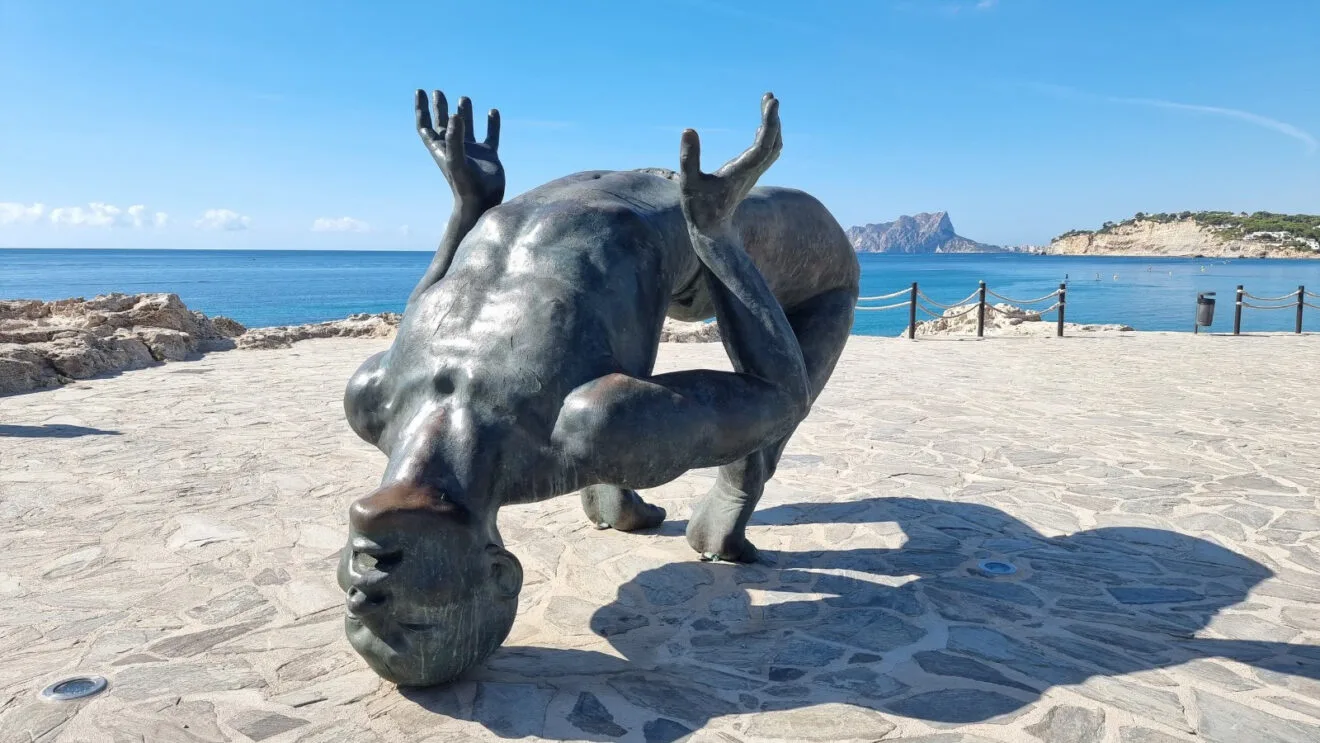 Eine der Skulpturen von Teulada Moraira